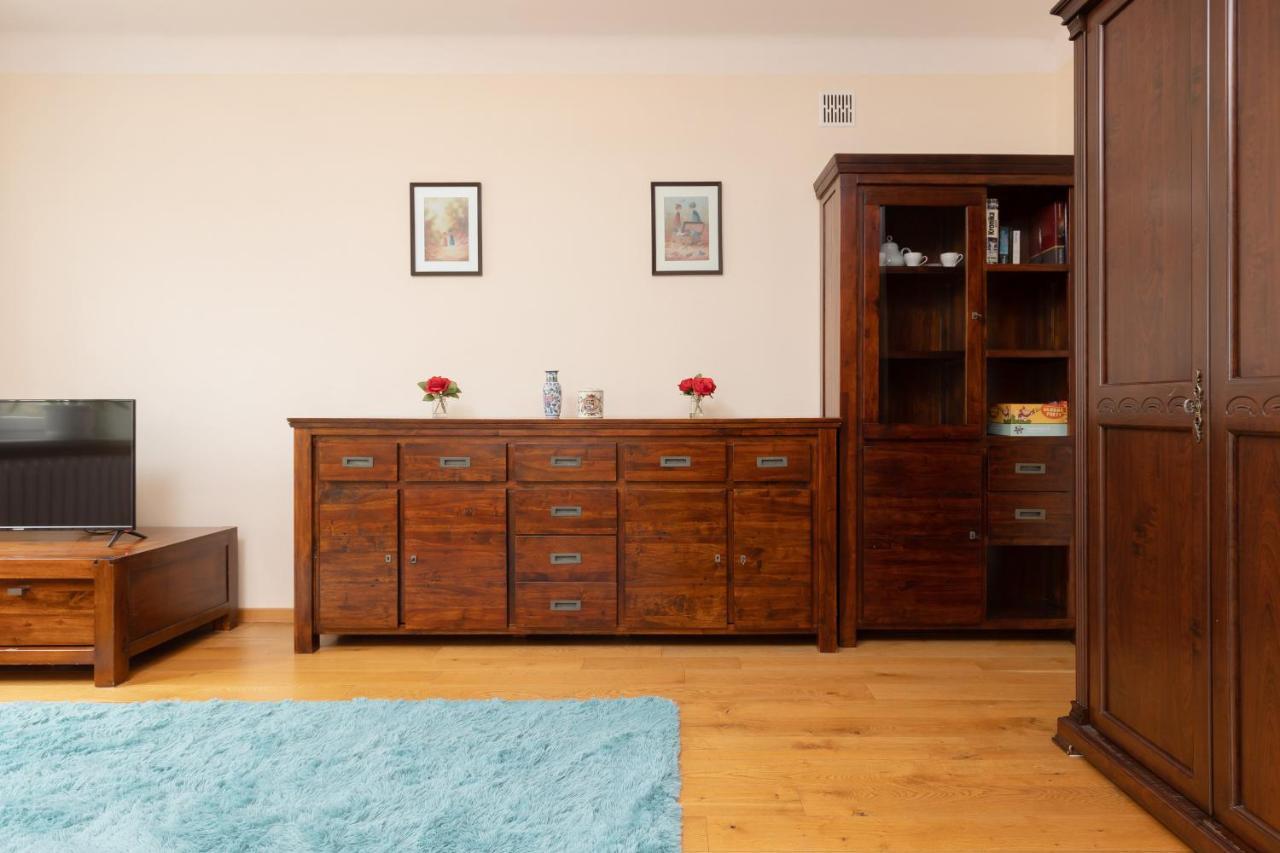 Metro Raclawicka Cozy Studio Apartment By Noclegi Renters Varsovia Exterior foto